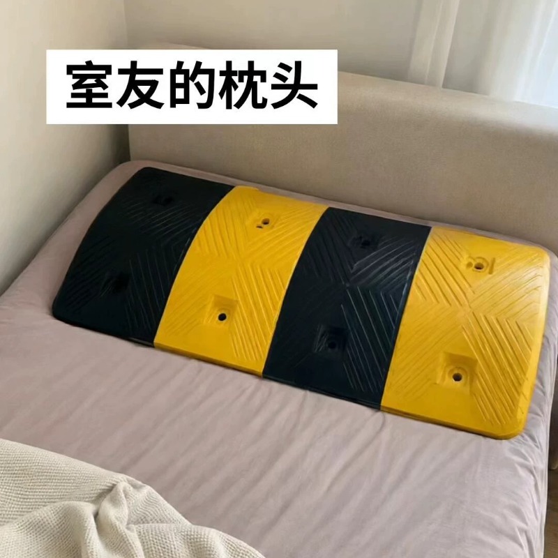 재미있는 속도 감속 장치 모양의 장난용 베개, 고무 재 - Prank Toys 리뷰 및 가격